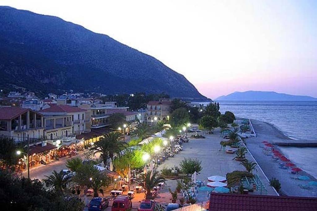 Apartment With Private Pool For Rent In Tzanata Kefalonia Dhimisianáta Extérieur photo